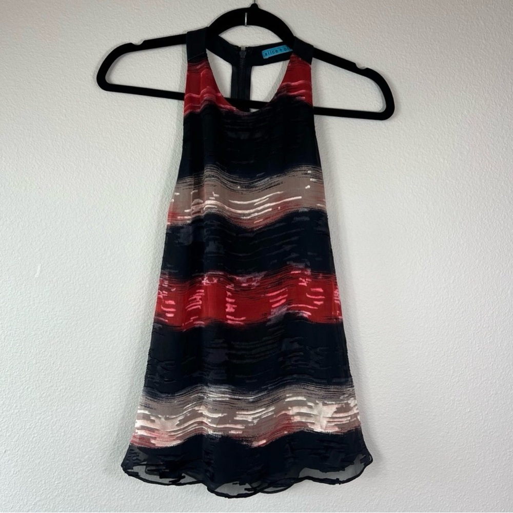 NWT ALICE + OLIVIA Stylish Black and Red Women's Top - Picture 6 of 7